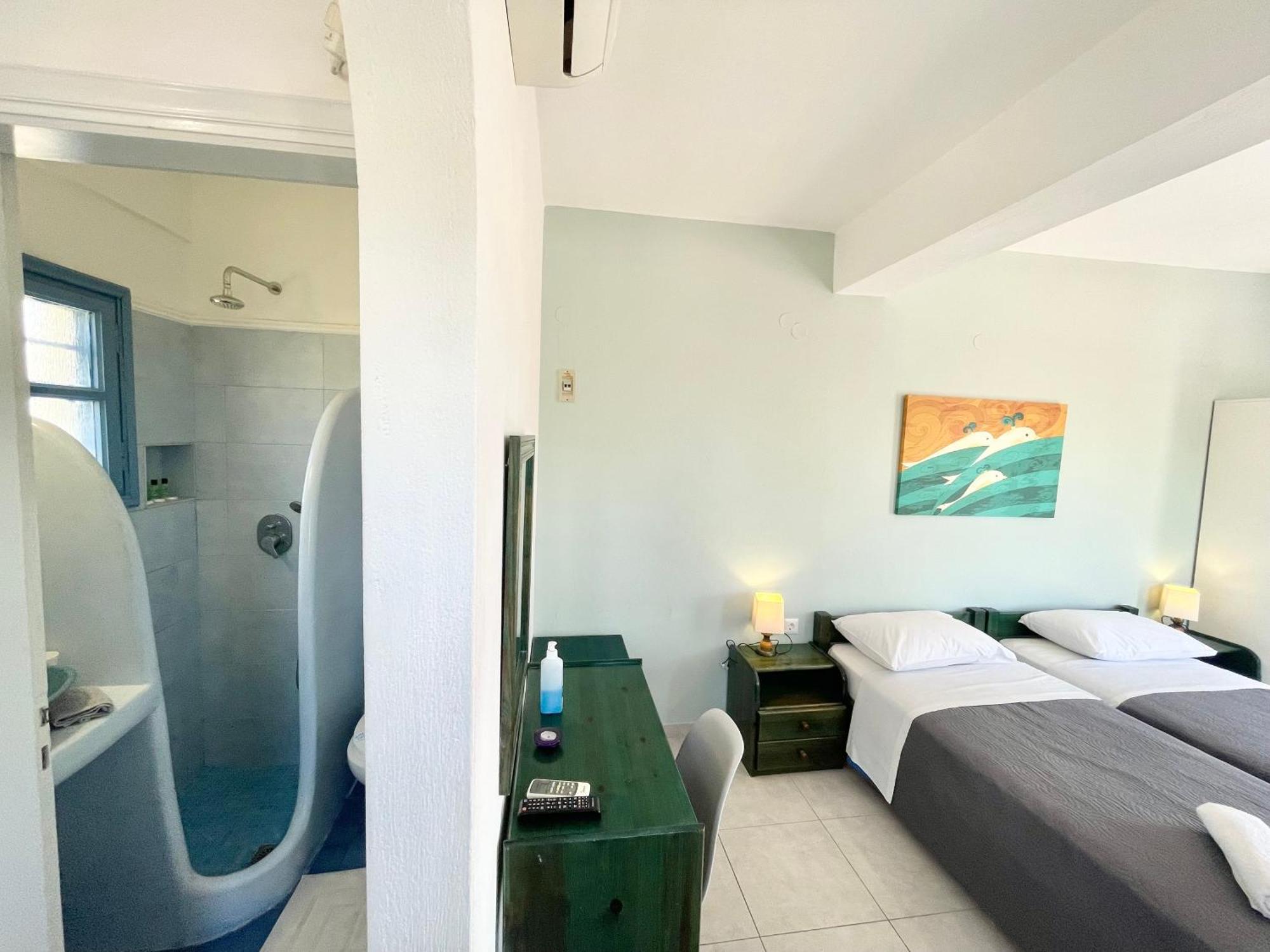 Asterias Mini Coastal Apartments Периволос Экстерьер фото