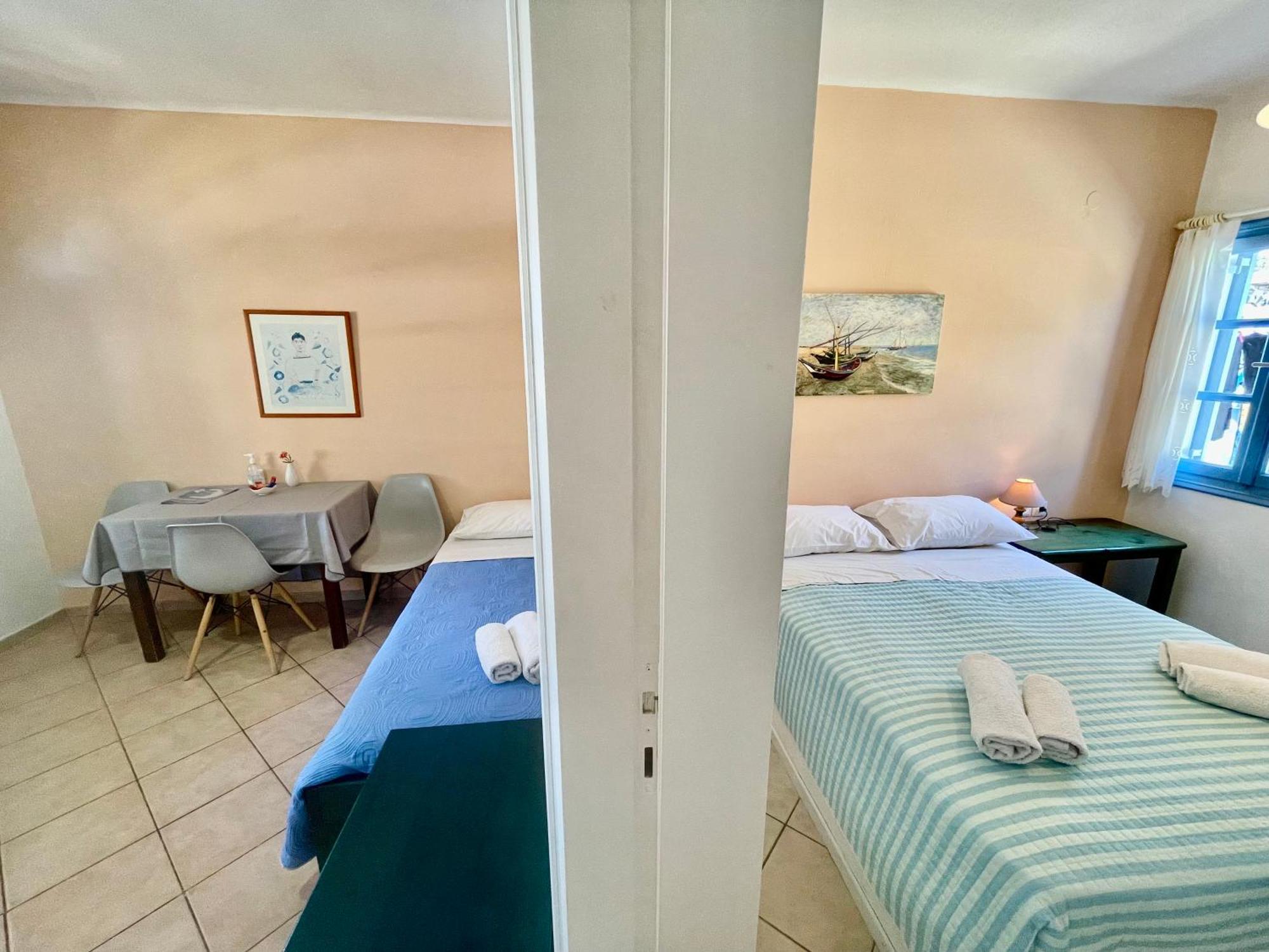 Asterias Mini Coastal Apartments Периволос Экстерьер фото