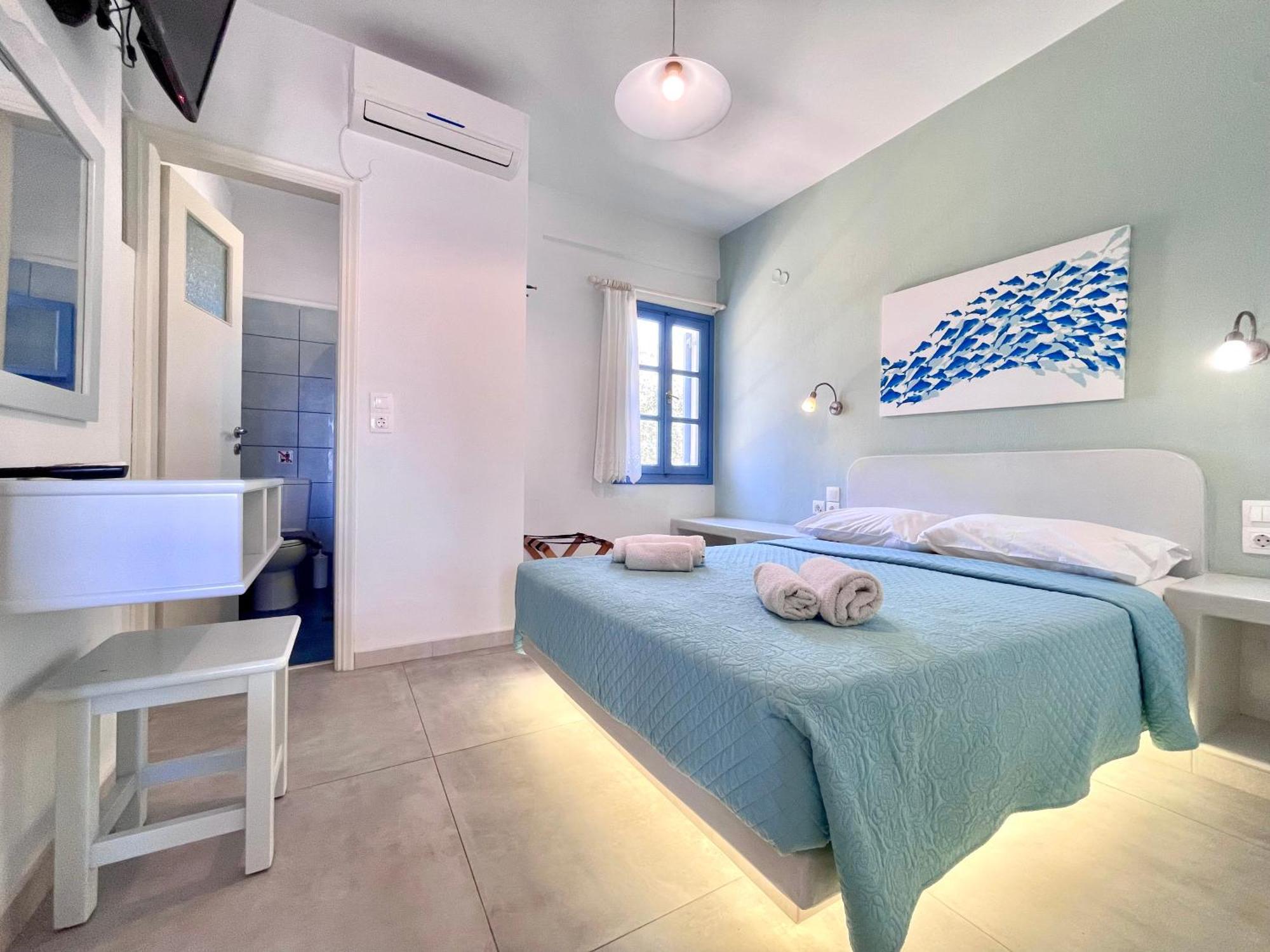 Asterias Mini Coastal Apartments Периволос Экстерьер фото