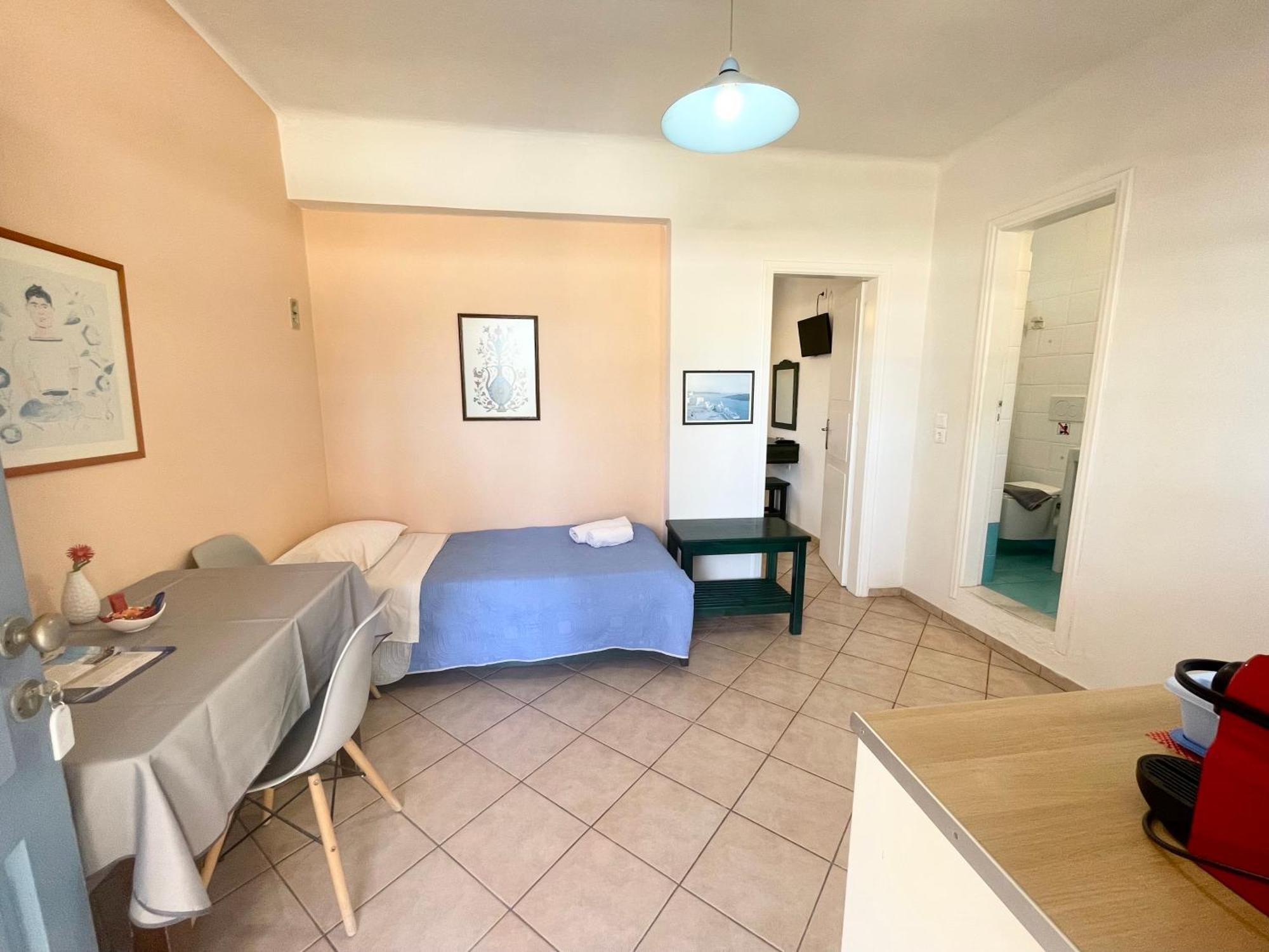 Asterias Mini Coastal Apartments Периволос Экстерьер фото